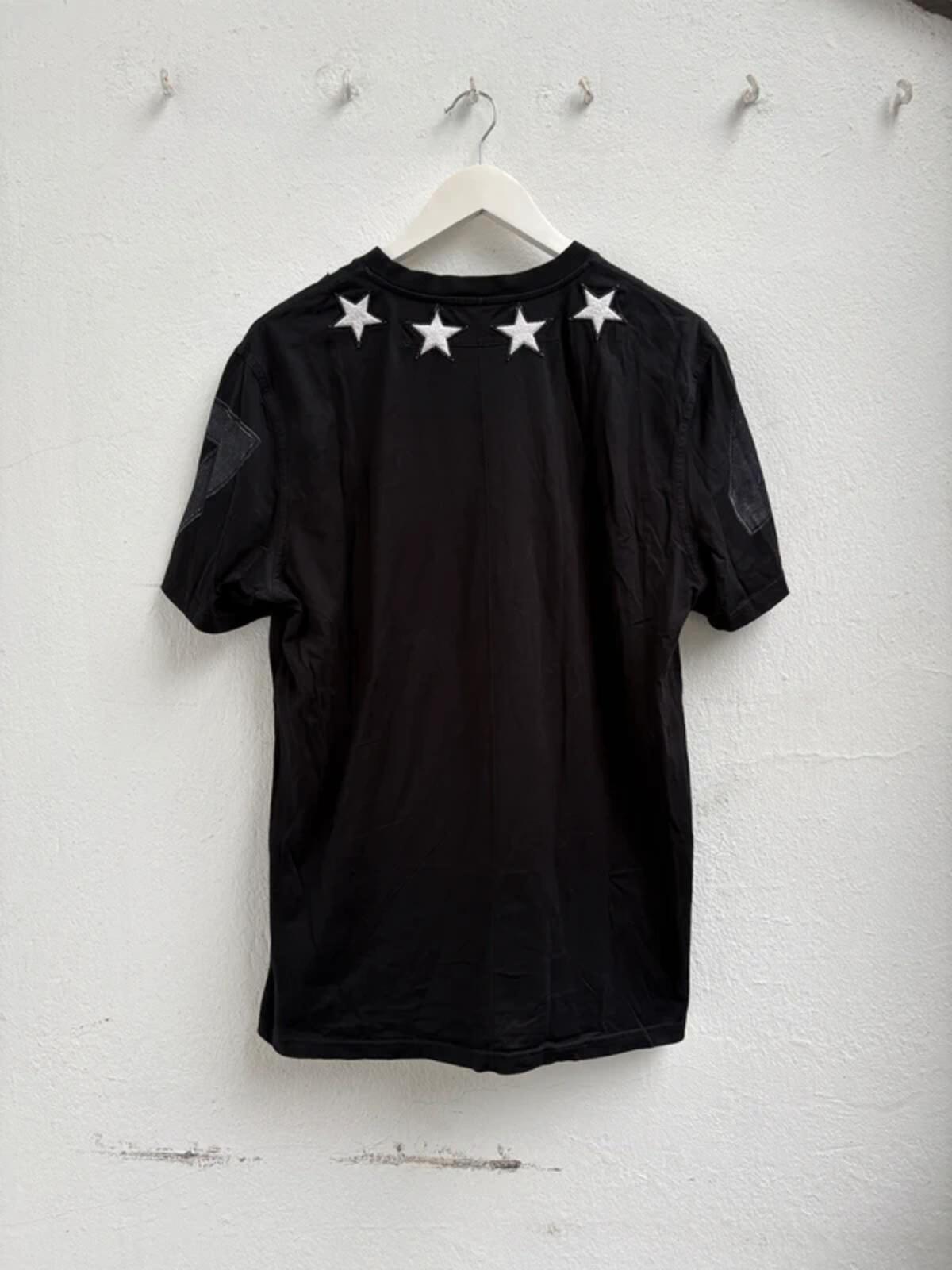Givenchy SS2017 by Riccardo Tisci Black Stars T-Shirt