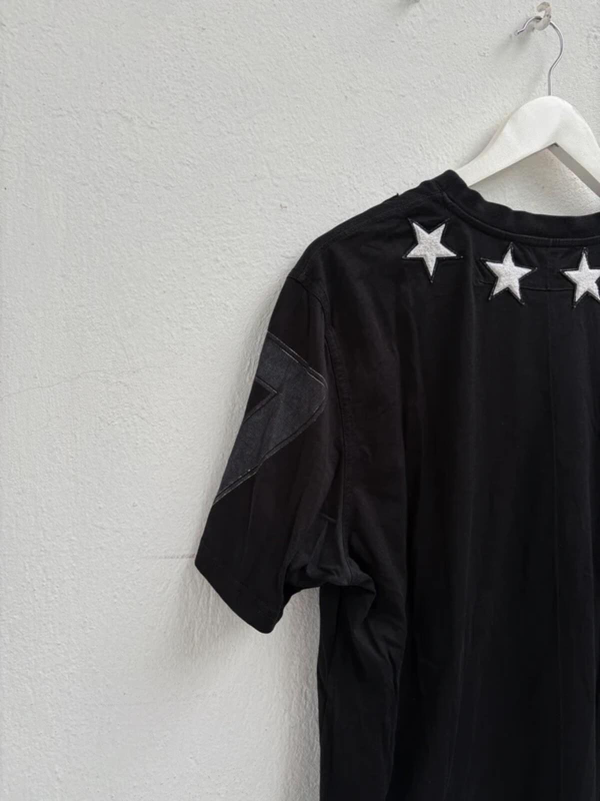 Givenchy SS2017 by Riccardo Tisci Black Stars T-Shirt