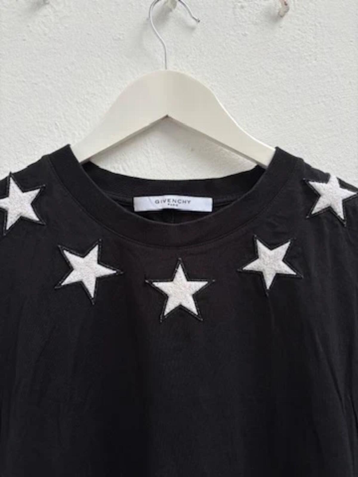 Givenchy SS2017 by Riccardo Tisci Black Stars T-Shirt